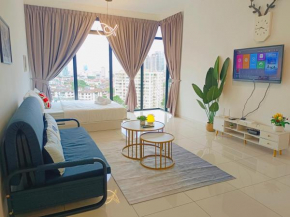Rooftop Pool, 11 Pax, 2 Bedrooms, 2 Bathrooms, 2 Car Parks by Star Home